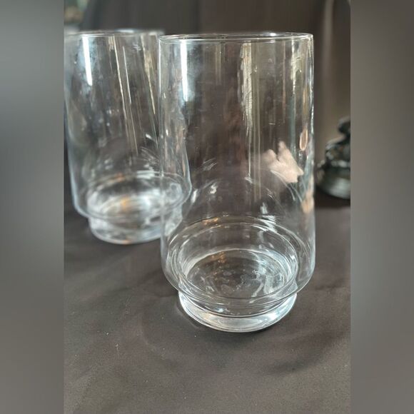 🔥❤️🔥 10” Simple Clear Glass Flared Cylindrical Flower Bouquet Vase EPC 2 Avail - Picture 7 of 9